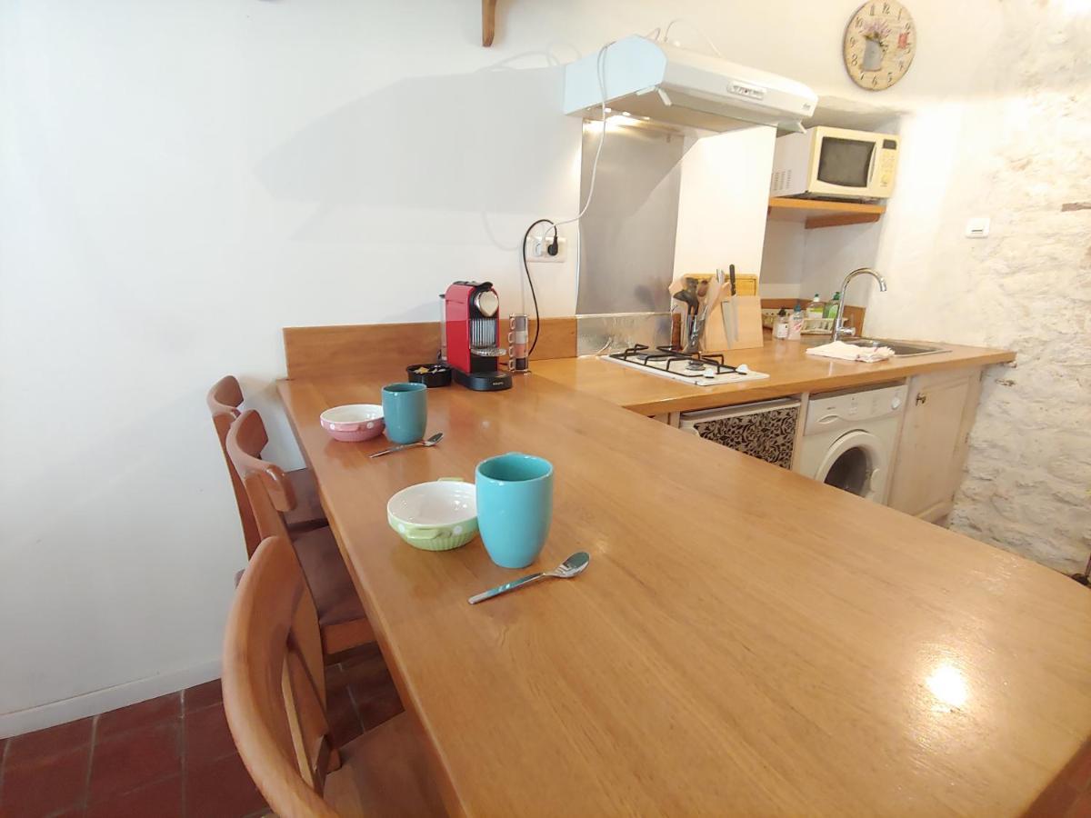 Charmante Maison Arlesienne A L'Ombre Des Arenes, De 2 A 5P エクステリア 写真