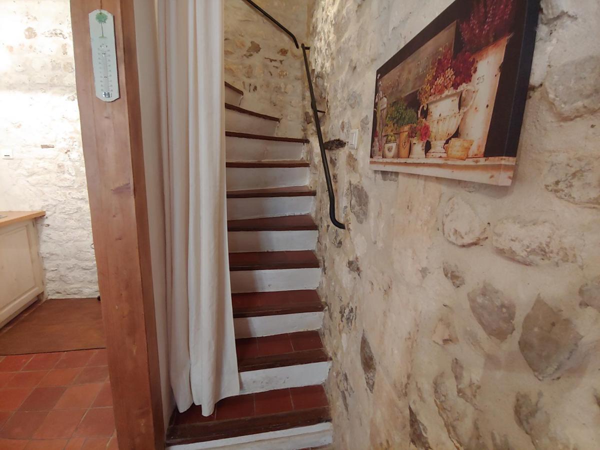 Charmante Maison Arlesienne A L'Ombre Des Arenes, De 2 A 5P エクステリア 写真
