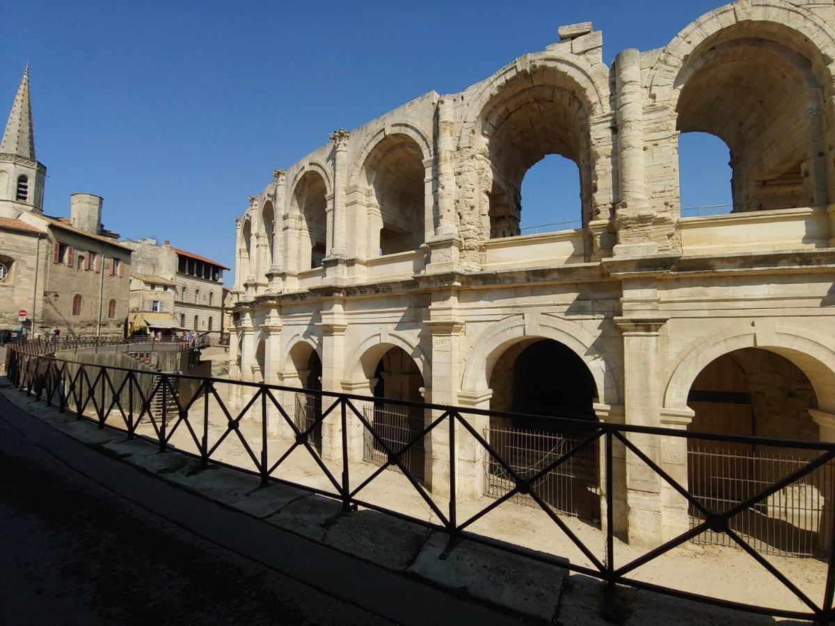 Charmante Maison Arlesienne A L'Ombre Des Arenes, De 2 A 5P エクステリア 写真
