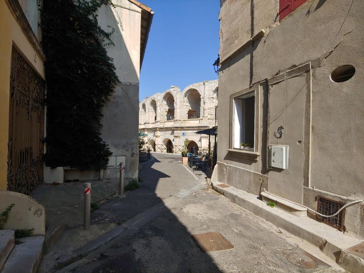 Charmante Maison Arlesienne A L'Ombre Des Arenes, De 2 A 5P エクステリア 写真